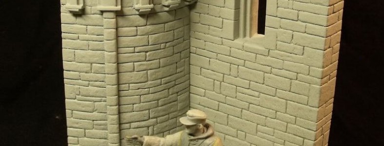 Diorama Accessories (1:35 and 54 mm) – coming soon Church corner with figure (1:35)